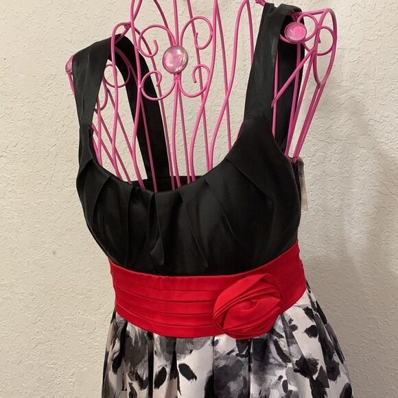 City Triangles dress size 7 - Picture 5 of 16